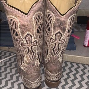 Corral boots from boot barn, women’s size 11, they are brown and black